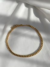 Load image into Gallery viewer, Dainty Gold Anklet
