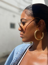 Load image into Gallery viewer, Azurè Gold Hoops
