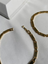 Load image into Gallery viewer, Linked Gold Bracelet
